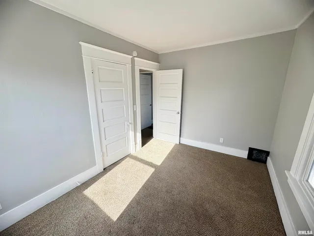 $109,000 | 1234 12th Street, Rock Island, IL 61201