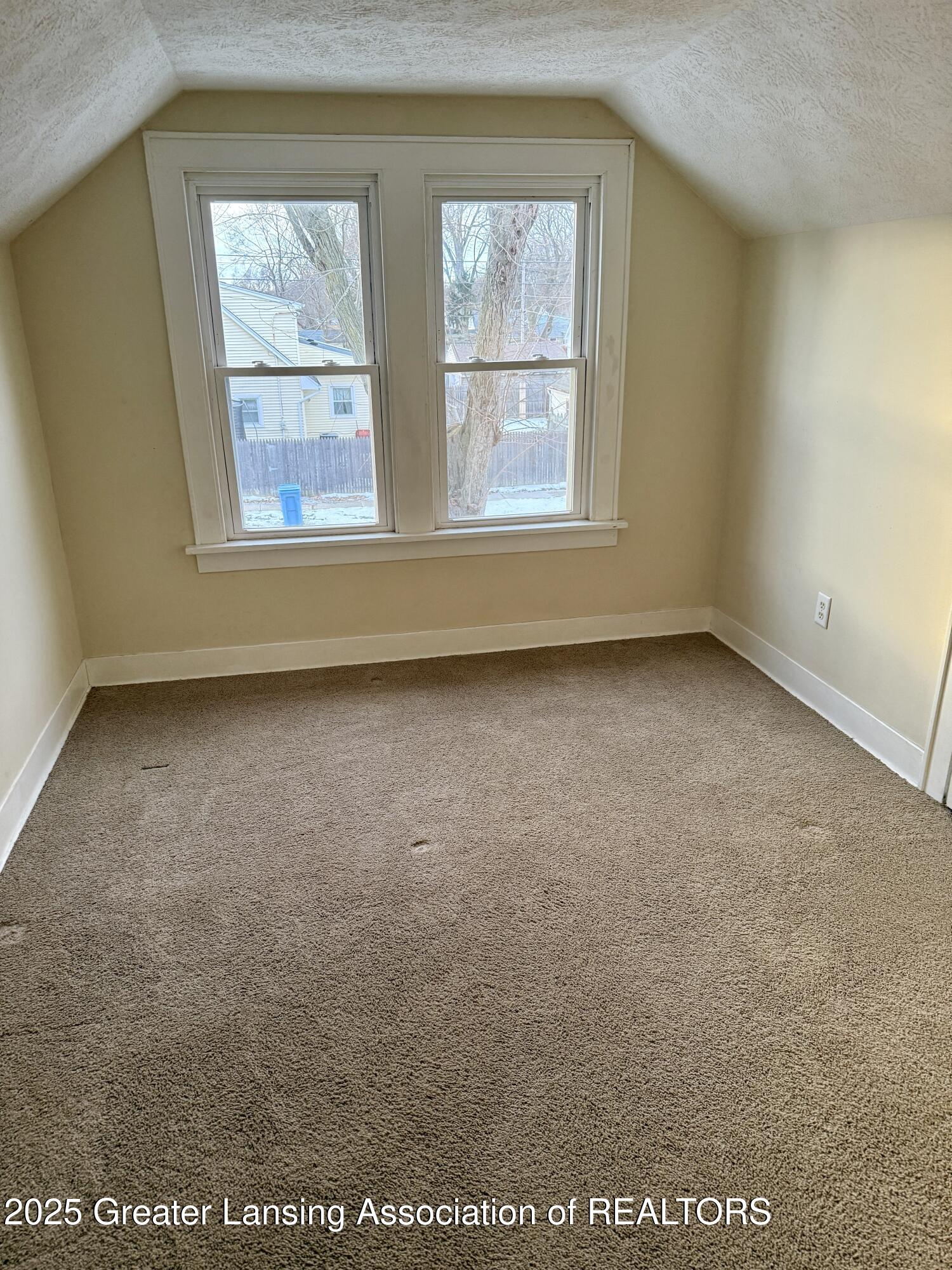 701 East Cavanaugh Road Lansing, MI 48910 - Photo 16 of 20 IMG_0012