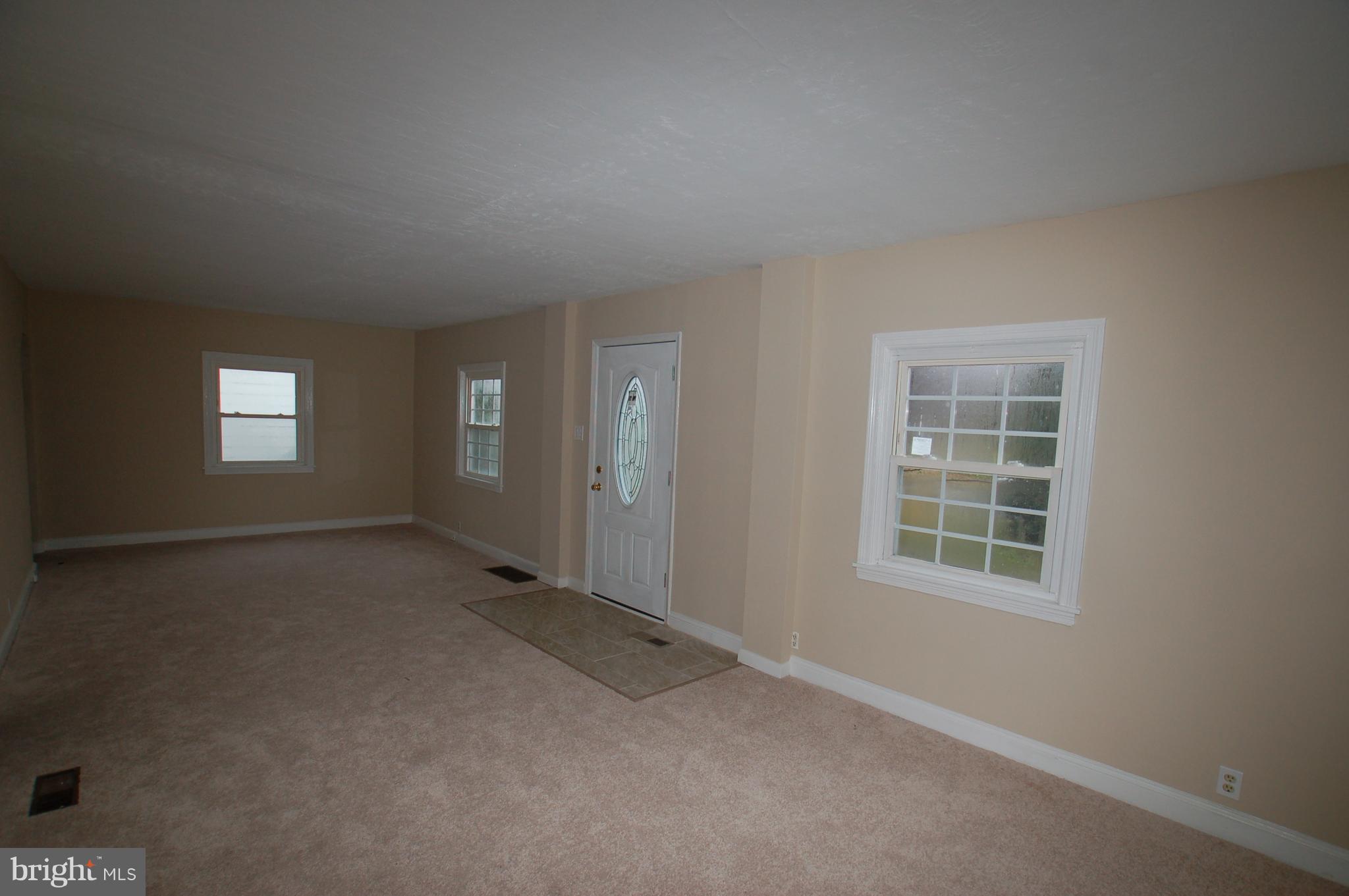 22 Ridge Road Aston, PA 19014 - Photo 7 of 17