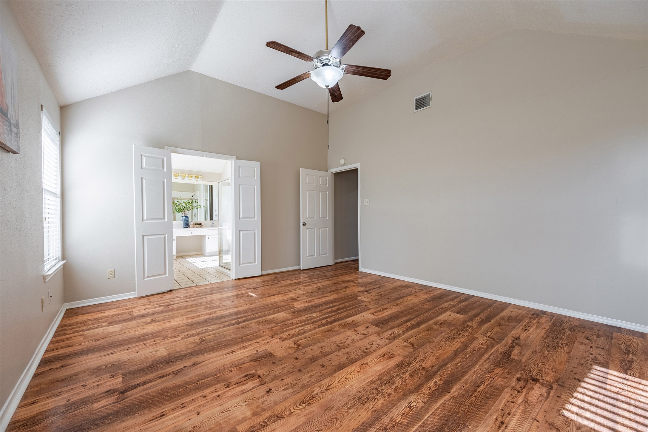 13623 Bonilla Lane Houston, TX 77083 - Photo 25 of 34 a view of empty room with wooden floor