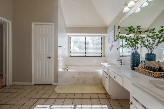 $1,975 | 13623 Bonilla Lane, Houston, TX 77083