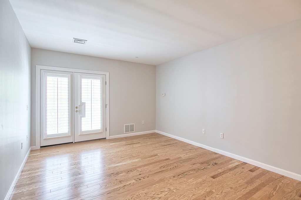 210 Chickering Road, Unit 206A North Andover, MA 01845 - Photo 8 of 30 Gallery Image 8