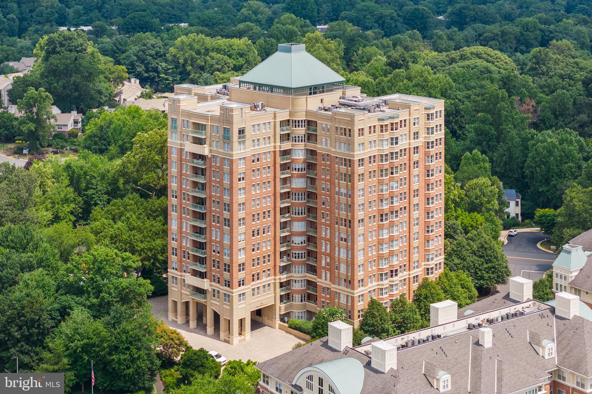 11776 Stratford House Place, Unit 502 Reston, VA 20190 - Photo 32 of 34 front view of a building
