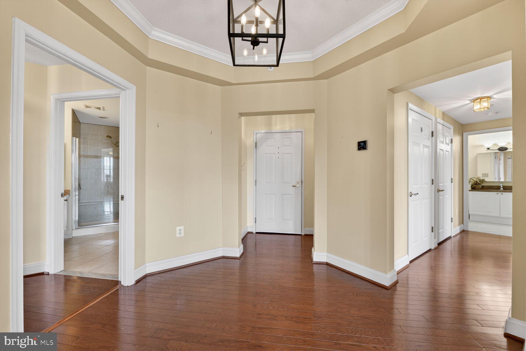 11776 Stratford House Place, Unit 502 Reston, VA 20190 - Photo 5 of 35 Foyer