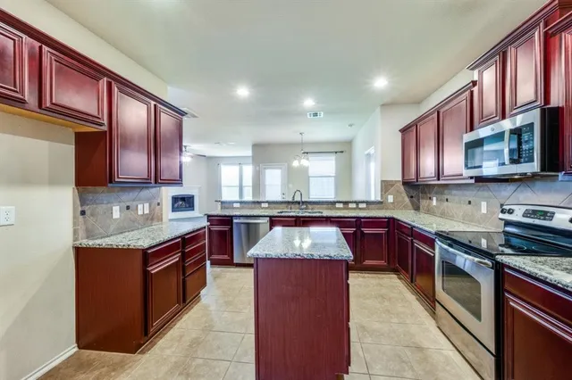 $2,700 | 15012 Spruce Street, Little Elm, TX 75068