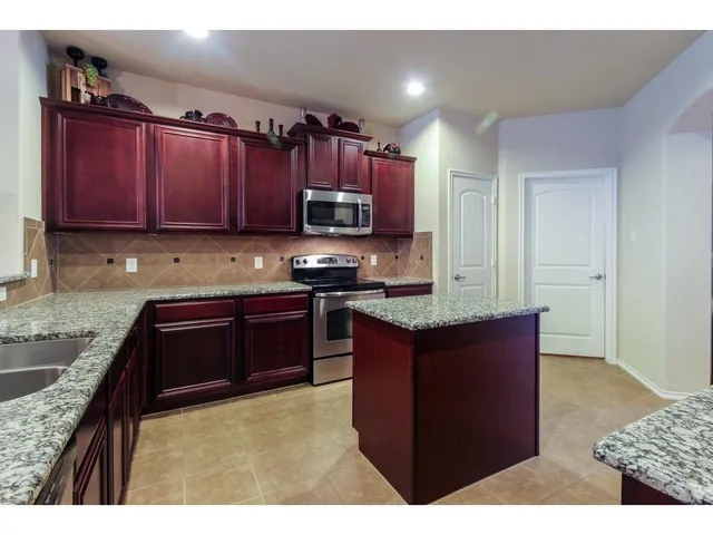 $2,700 | 15012 Spruce Street, Little Elm, TX 75068