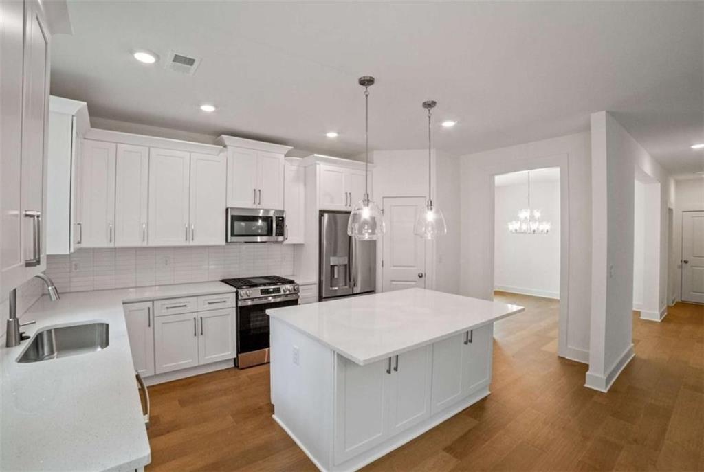 2432 Whites Ridge Decatur, GA 30034 - Photo 4 of 15