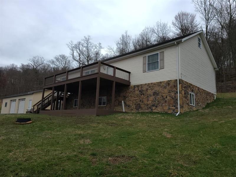 466 Dillie Road Sycamore, PA 15364 - Photo 3 of 25