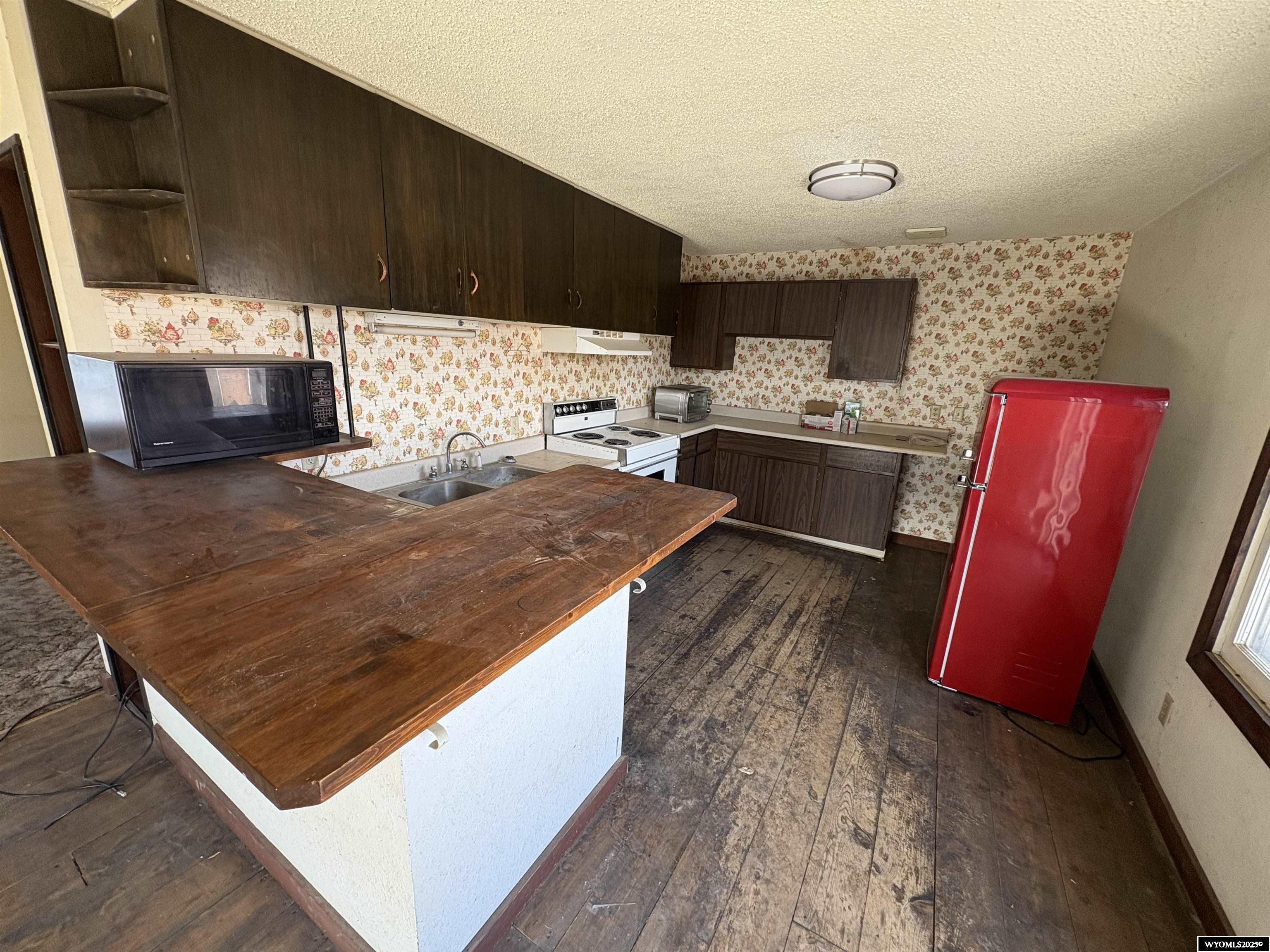 60 East Main Street Atlantic City, WY 82520 - Photo 7 of 25