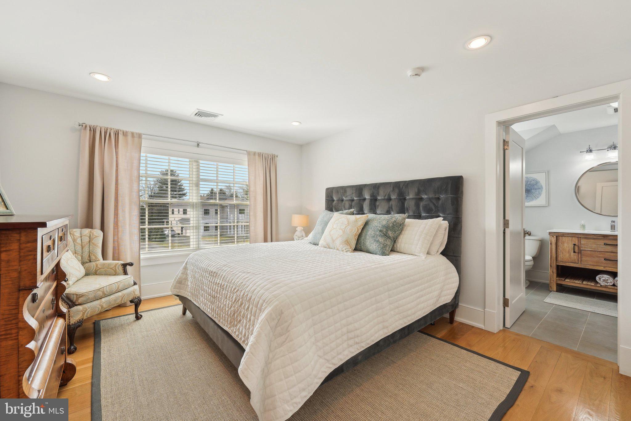 111 Steeplechase Road Devon, PA 19333 - Photo 45 of 77 Ensuite Bedroom #2