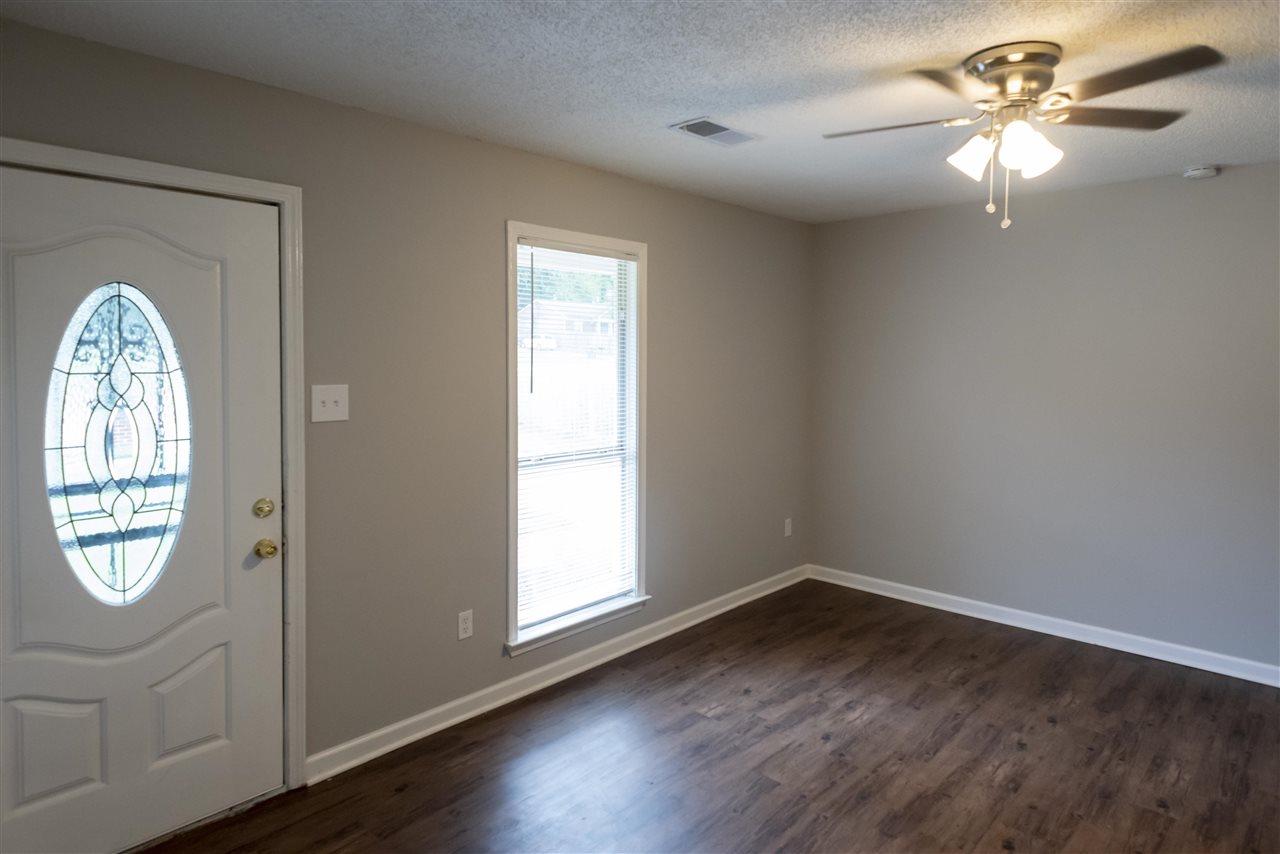 3294 Ridgemont Avenue Memphis, TN 38128 - Photo 12 of 18