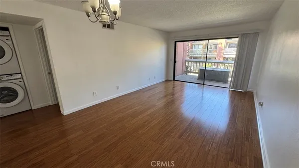 $389,900 | 760 Rimpau Avenue, Unit 202, Corona, CA 92879