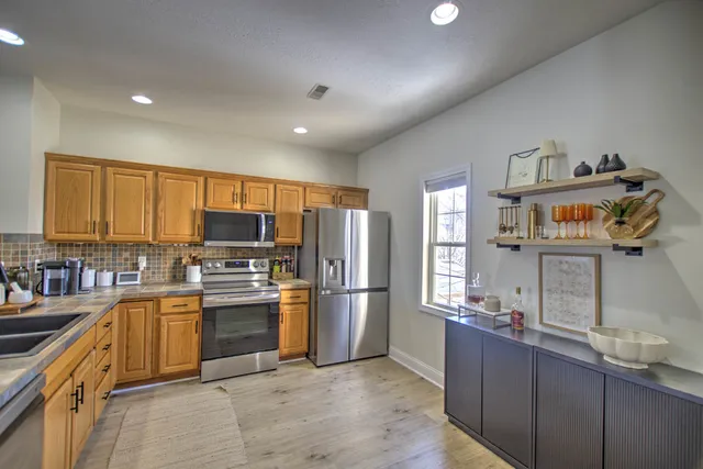 $189,000 | 3742 Thornhill Circle, Unit 3742, Champaign, IL 61822