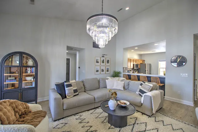 $189,000 | 3742 Thornhill Circle, Unit 3742, Champaign, IL 61822