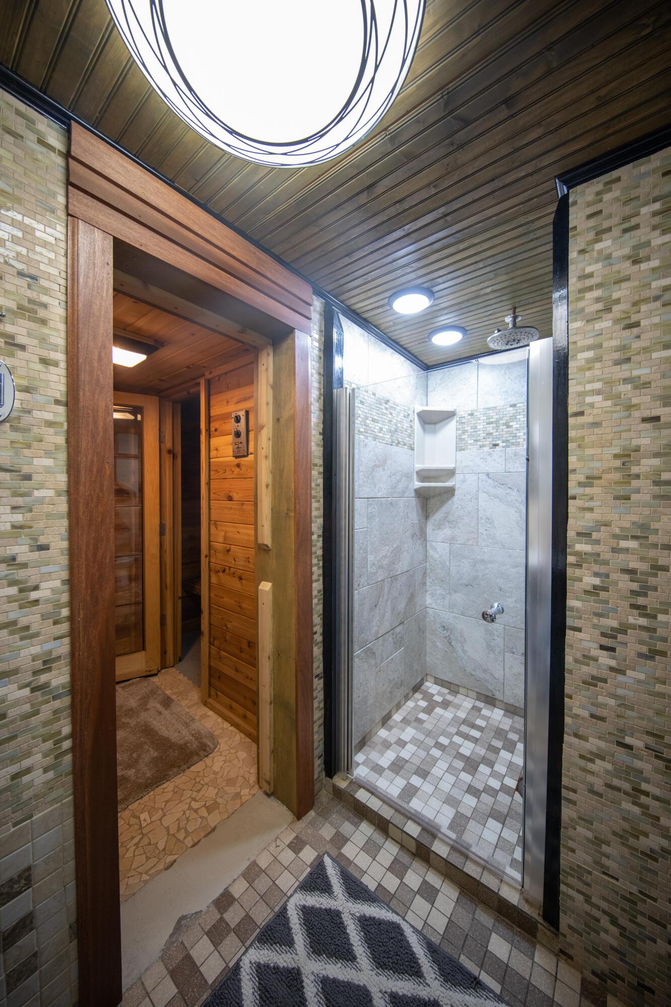 990 Winchester Road Galion, OH 44833 - Photo 43 of 48 Lower level full bathroom