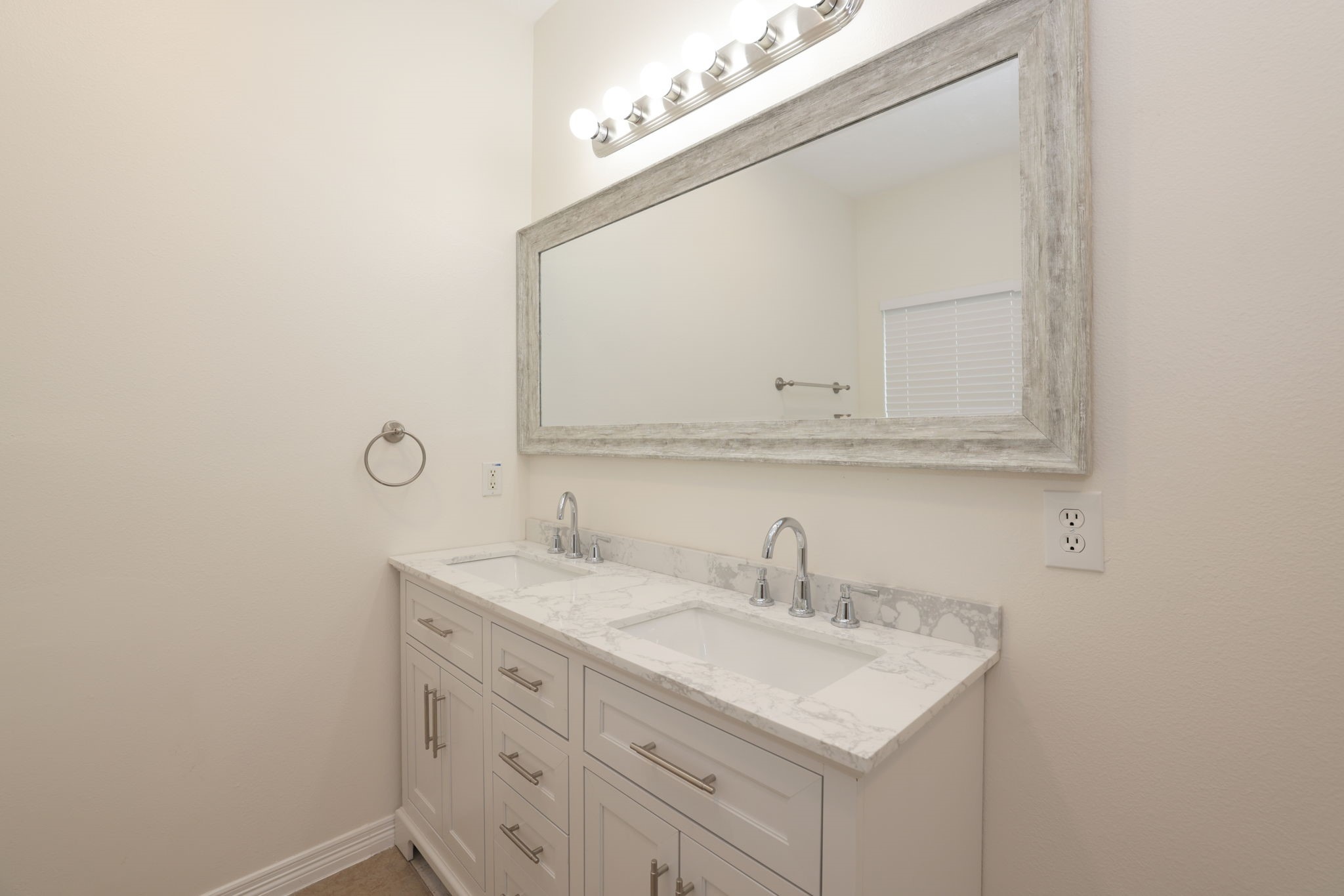 3031 Country Boy Court Spring, TX 77373 - Photo 18 of 35 a bathroom with a sink and a mirror