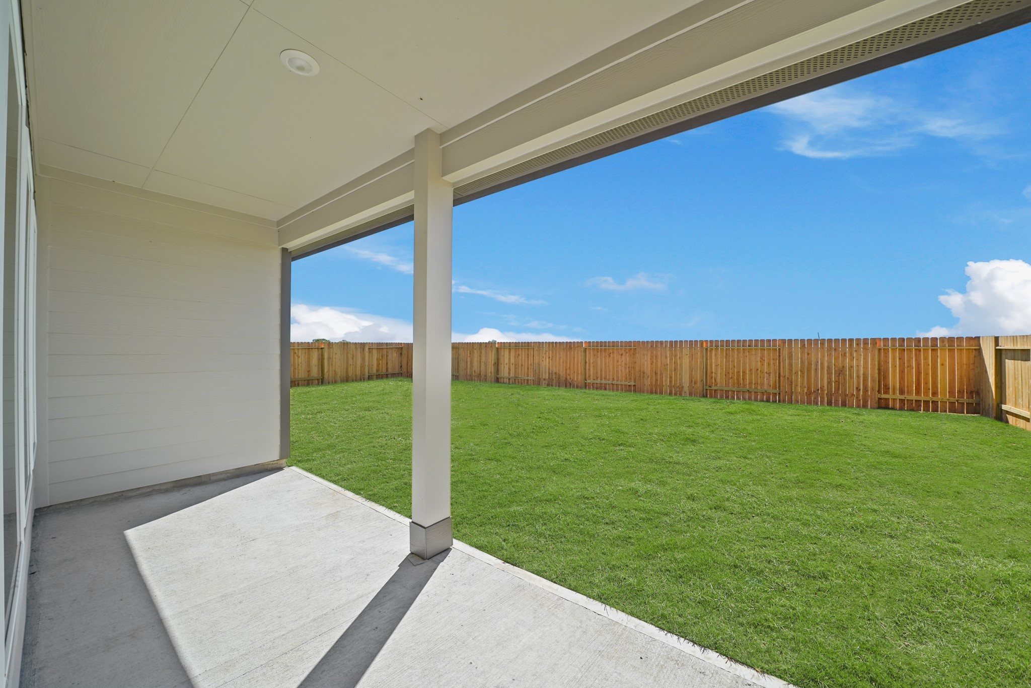 209 Homestead Court Dayton, TX 77535 - Photo 28 of 39