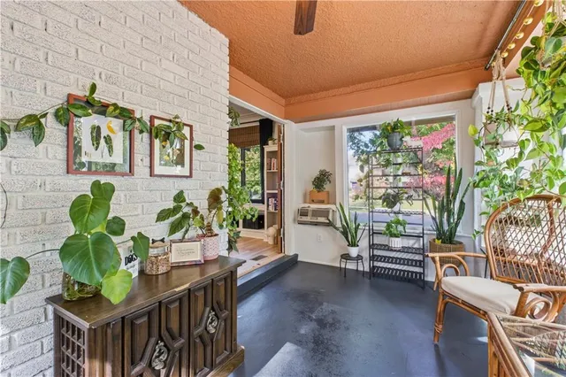 $670,000 | 401 Huntington Road, Kansas City, MO 64113