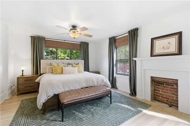 $670,000 | 401 Huntington Road, Kansas City, MO 64113