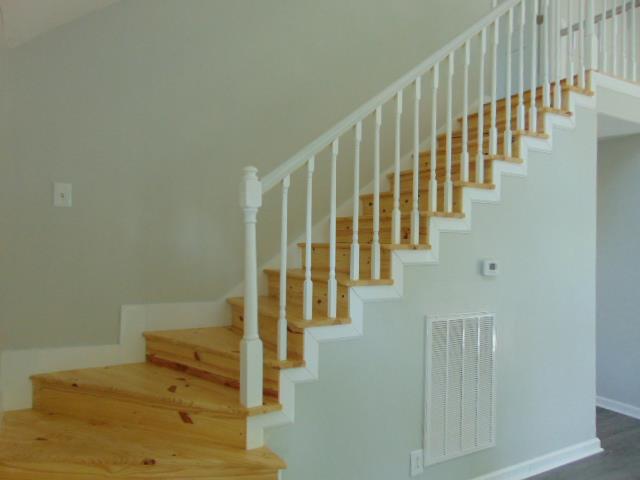 1176 Brummit Road Charlotte, TN 37036 - Photo 3 of 14 Gallery Image 3