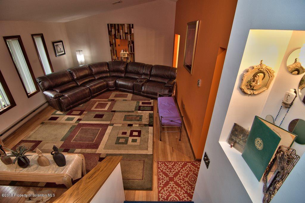205 Sebring Road Dickson City, PA 18519 - Photo 11 of 50 Gallery Image 11