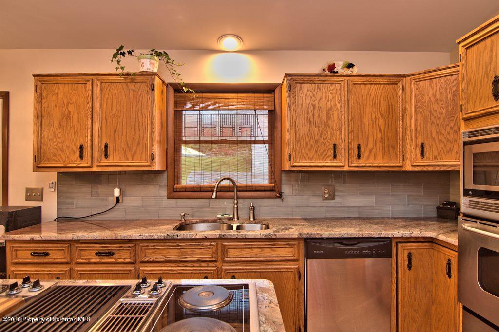 205 Sebring Road Dickson City, PA 18519 - Photo 14 of 50 Gallery Image 14