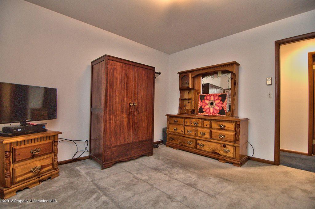205 Sebring Road Dickson City, PA 18519 - Photo 30 of 50 Gallery Image 30
