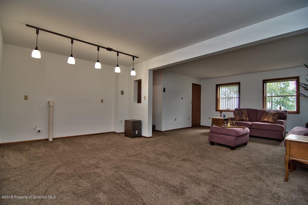 205 Sebring Road Dickson City, PA 18519 - Photo 36 of 50 Gallery Image 36