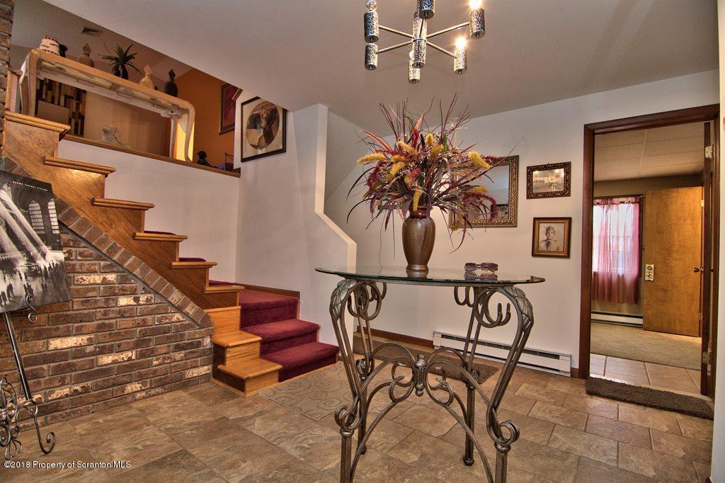 205 Sebring Road Dickson City, PA 18519 - Photo 4 of 50 Gallery Image 4