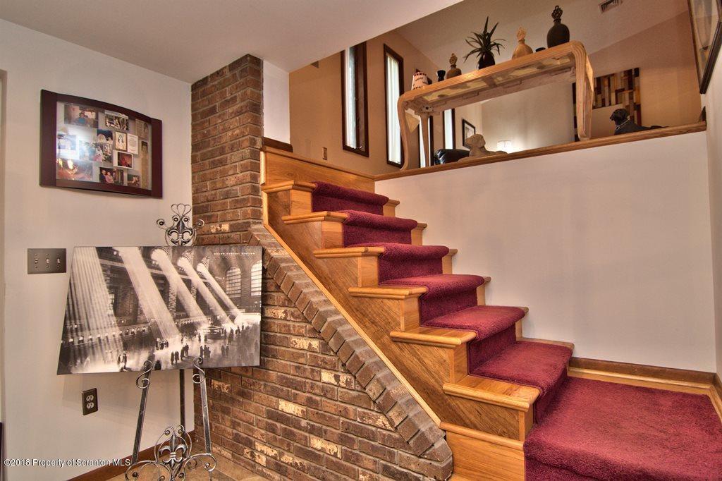 205 Sebring Road Dickson City, PA 18519 - Photo 5 of 50 Gallery Image 5