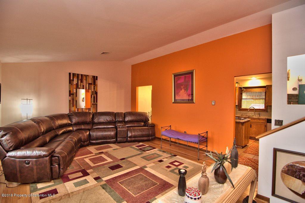 205 Sebring Road Dickson City, PA 18519 - Photo 6 of 50 Gallery Image 6