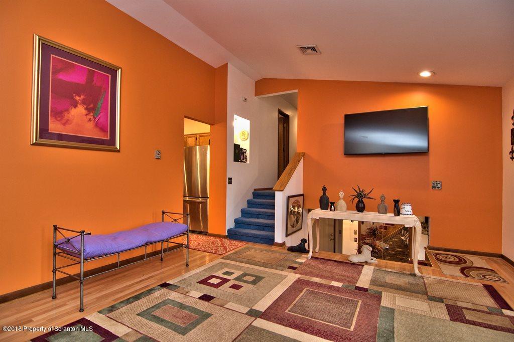 205 Sebring Road Dickson City, PA 18519 - Photo 10 of 50 Gallery Image 10