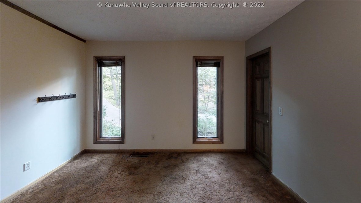 1585 Hampton Road Charleston, WV 25314 - Photo 23 of 29 Gallery Image 23