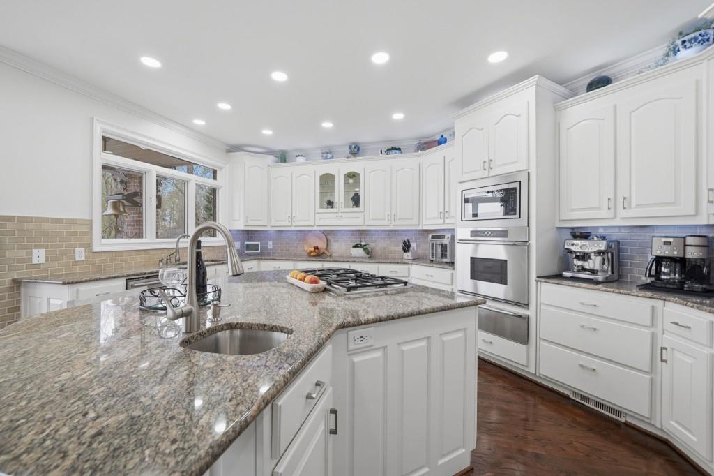 8970 Fields Way Gainesville, GA 30506 - Photo 94 of 144