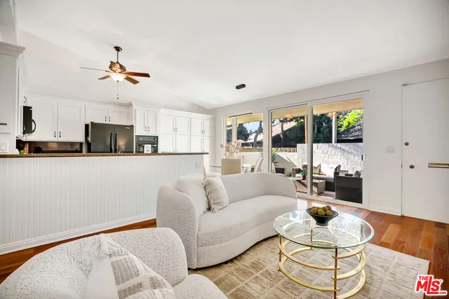 $799,000 | 350 North Clybourn Avenue, Unit 36, Burbank, CA 91505