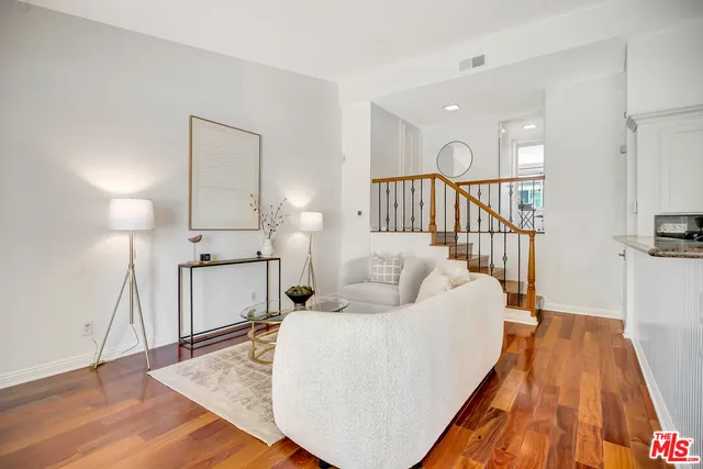 $799,000 | 350 North Clybourn Avenue, Unit 36, Burbank, CA 91505