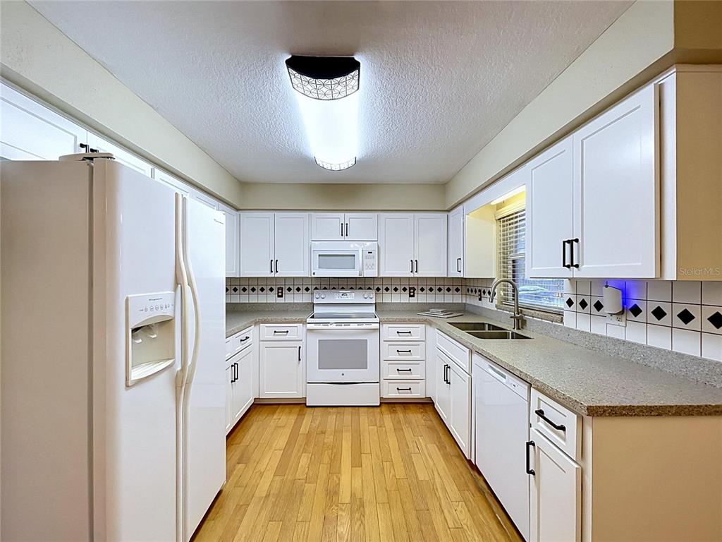 5709 Scott Lake Road Lakeland, FL 33813 - Photo 20 of 40