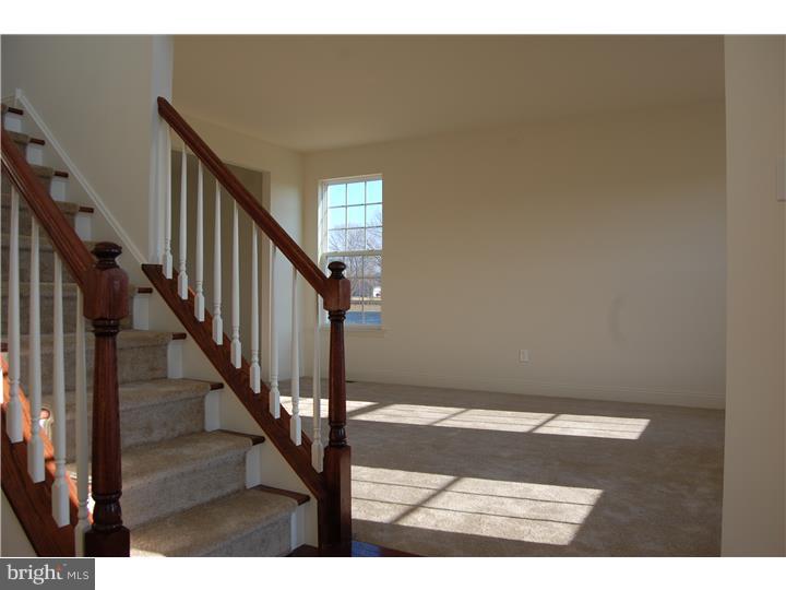 46 Forage Drive Mickleton, NJ 08056 - Photo 4 of 19 Living Room