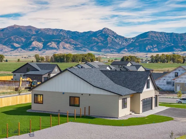 $957,500 | 1117 Falcon Ridge Boulevard, Belgrade, MT 59714