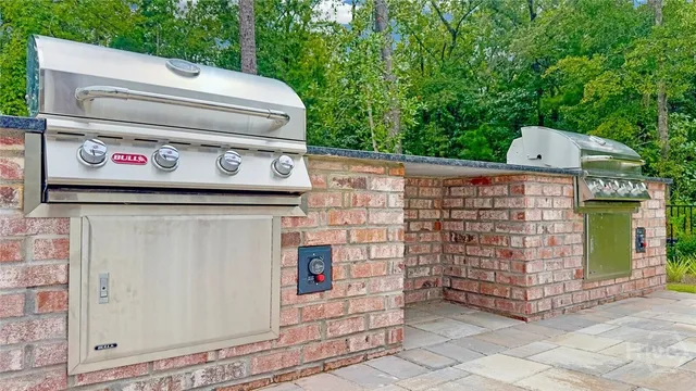 $1,640 | 5670 Ogeechee Road, Unit OAK, Savannah, GA 31405