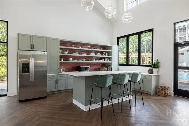 $1,640 | 5670 Ogeechee Road, Unit OAK, Savannah, GA 31405