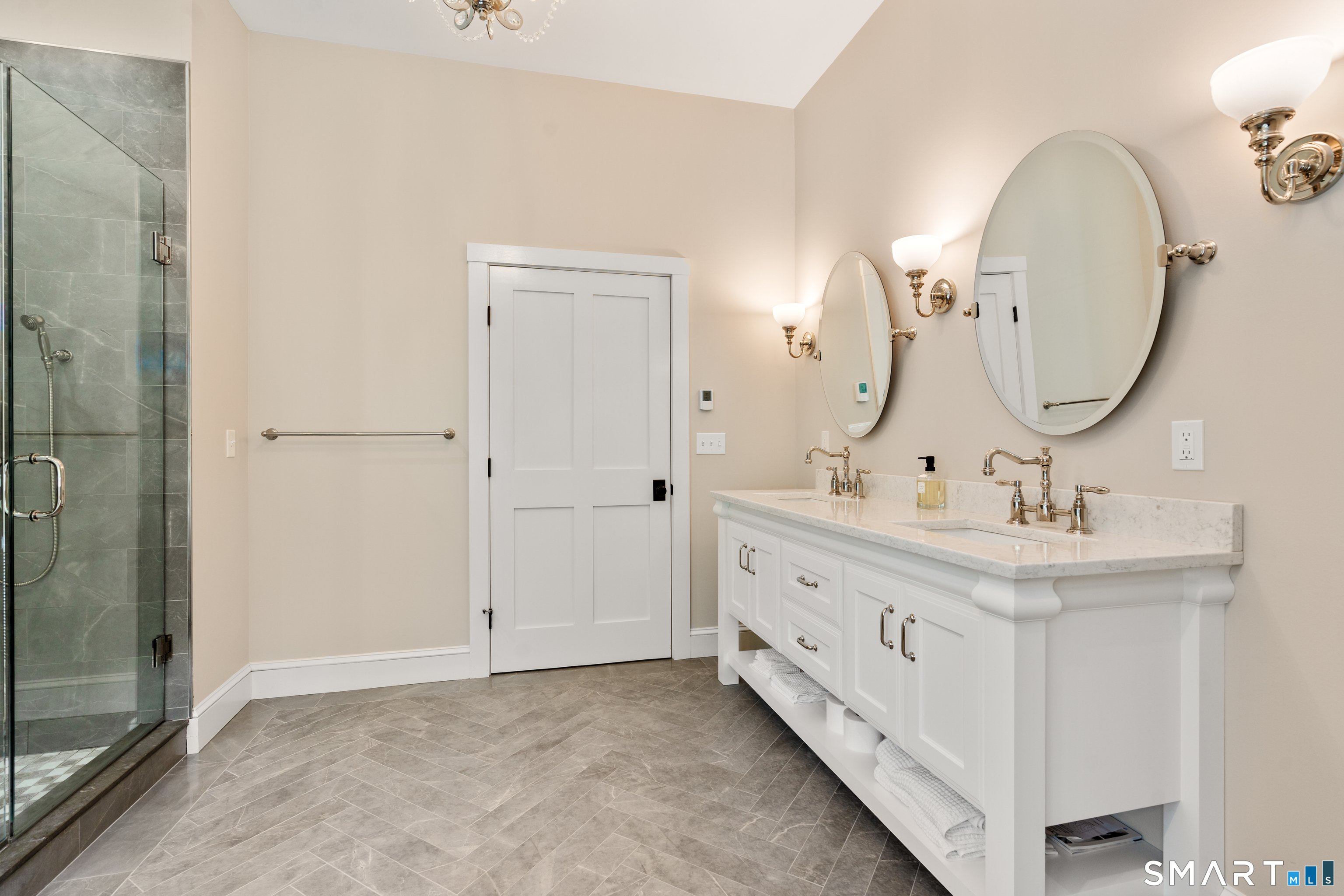 121 Osborne Hill Road Fairfield, CT 06824 - Photo 25 of 39 Resort-Style Relaxation in the Comfort of Home
