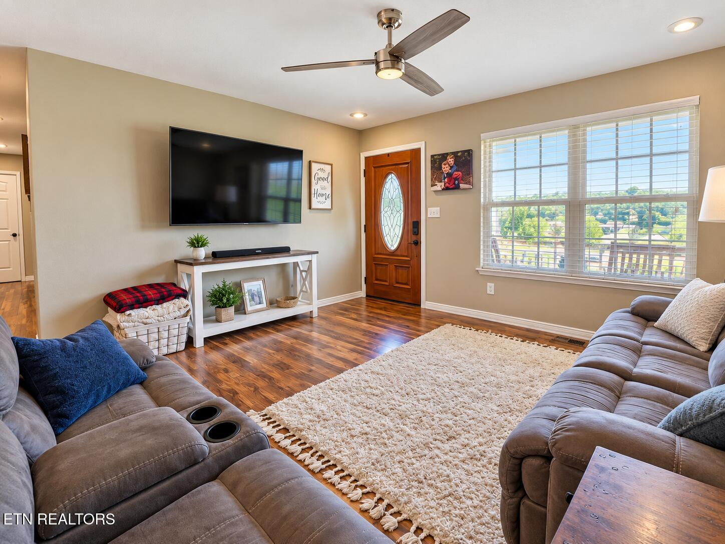 609 South Proctor Boulevard Oneida, TN 37841 - Photo 3 of 25 13