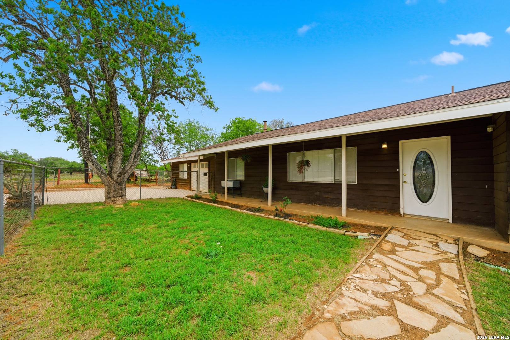 144 Oak Park Road Adkins, TX 78101 - Photo 2 of 25
