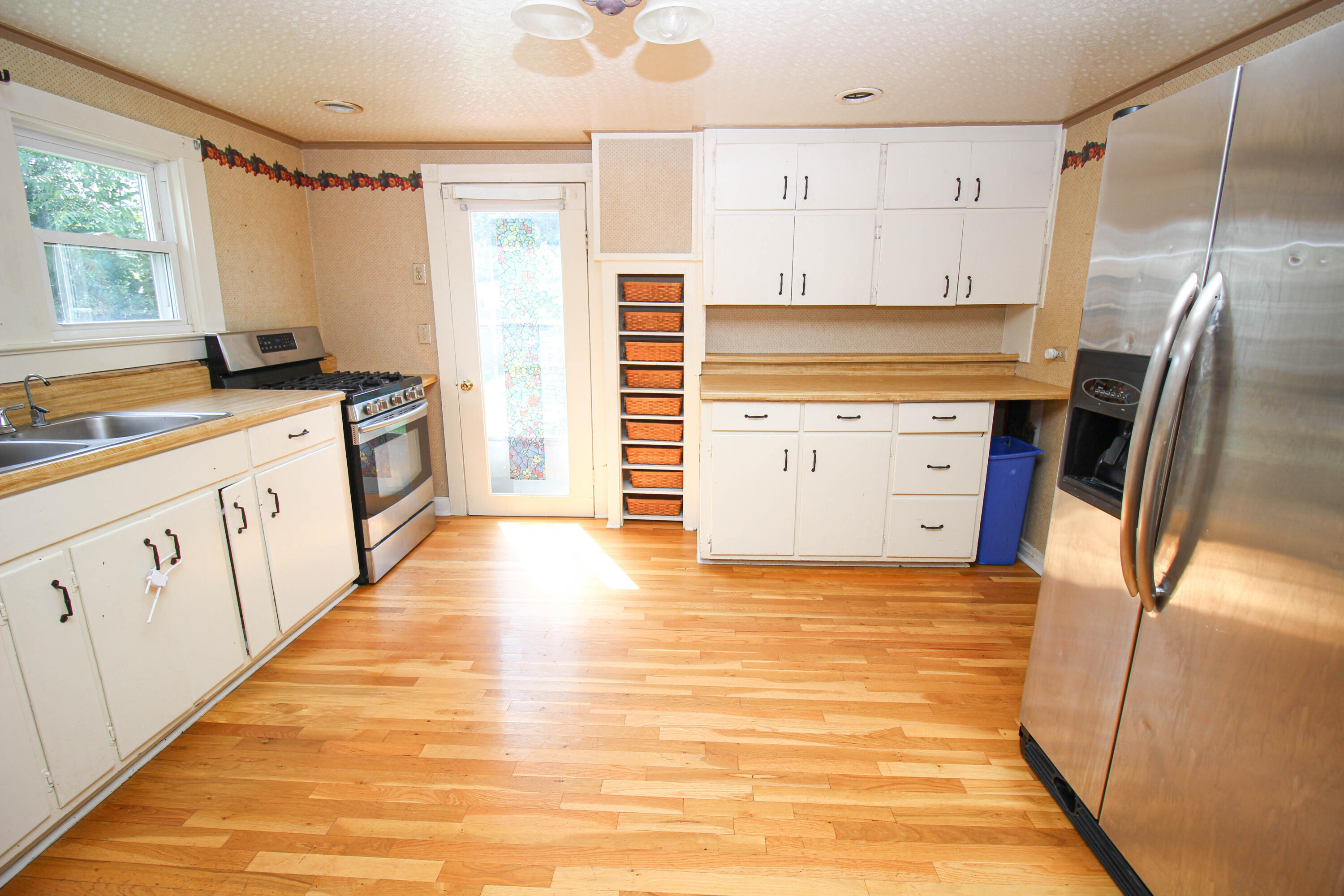 506 Elm Street Three Rivers, MI 49093 - Photo 7 of 20 Elm-10