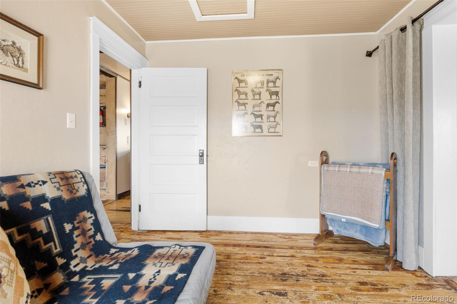 154 Mariposa Street Hartsel, CO 80449 - Photo 25 of 48 a view of an empty room