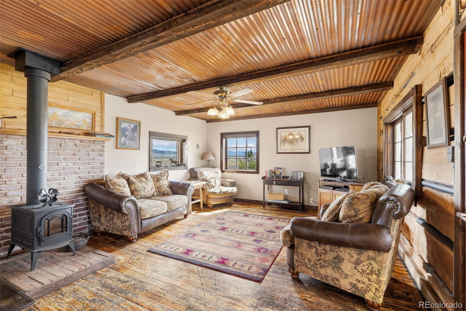 154 Mariposa Street Hartsel, CO 80449 - Photo 6 of 48 a living room with furniture