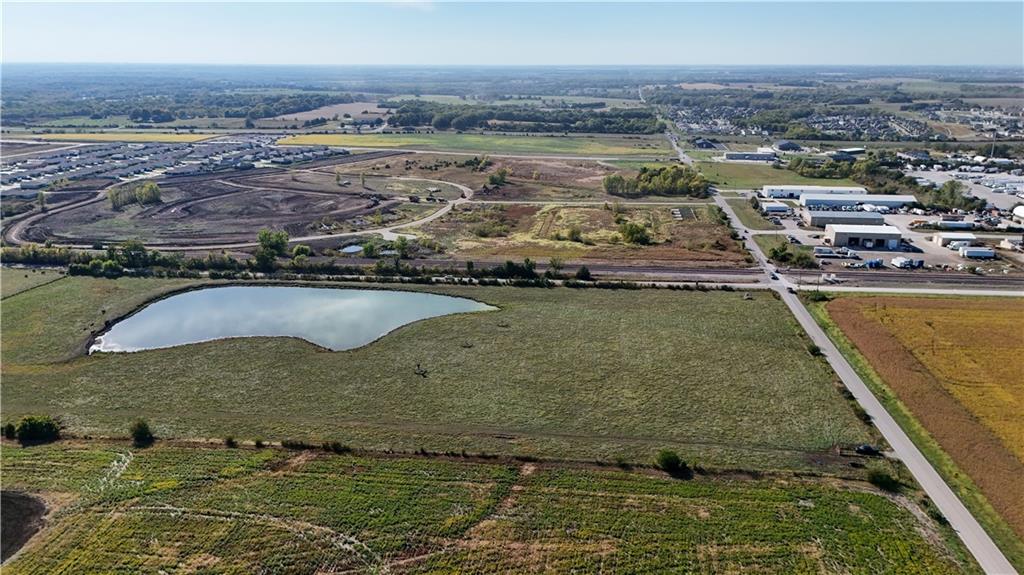 19151 Woodland Road Spring Hill, KS 66083 - Photo 5 of 6