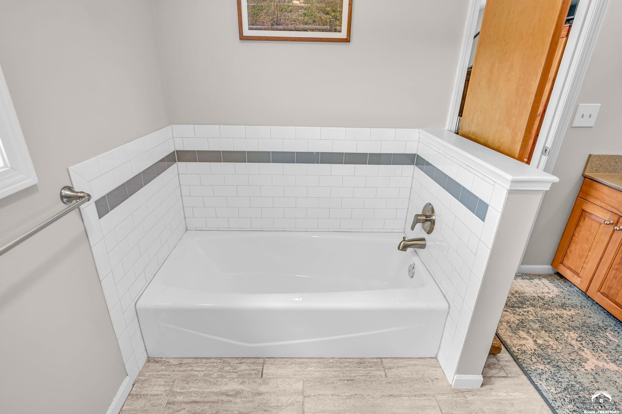 540 North 711 Road Lawrence, KS 66047 - Photo 55 of 89