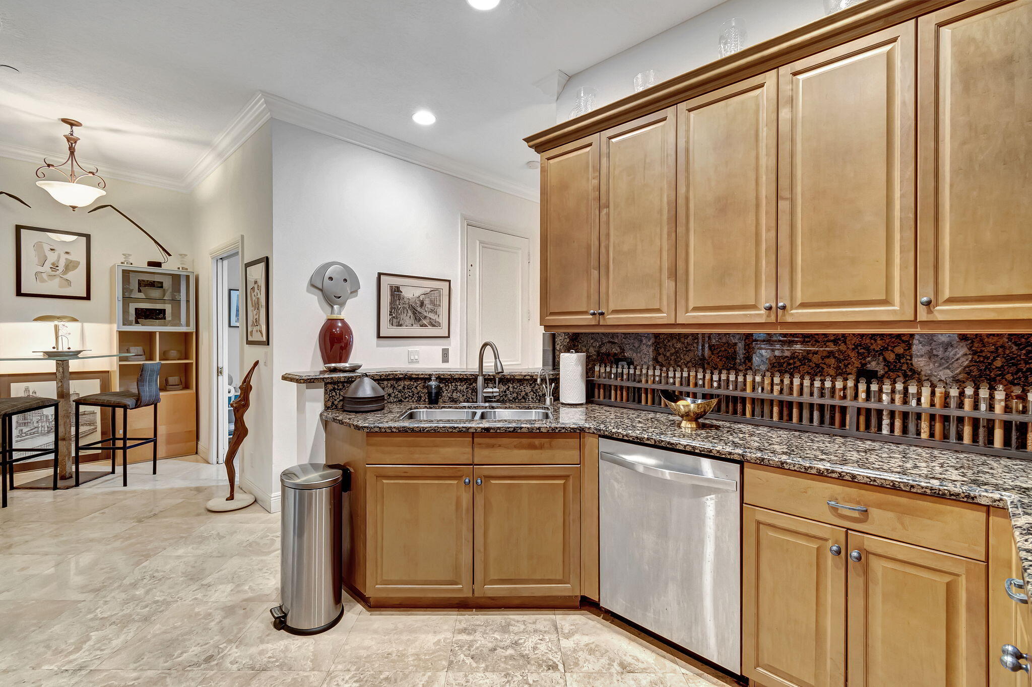 345 Northeast 69th Circle Boca Raton, FL 33487 - Photo 11 of 50 18-web-or-mls-DSC_9963